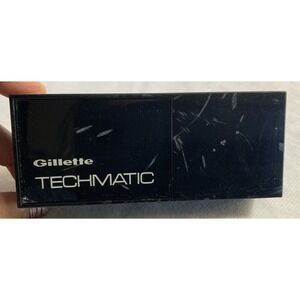 Vintage 1960's Gillette Techmatic Razor With Case